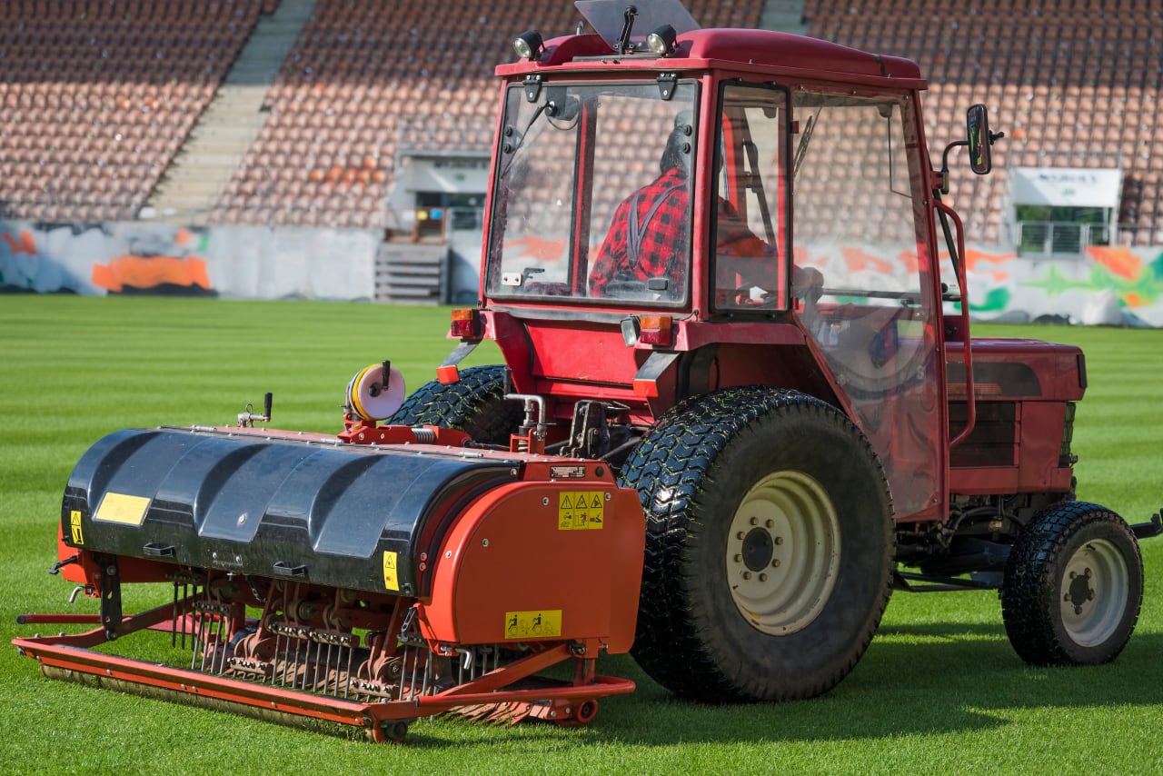 athletic field greenskeeper